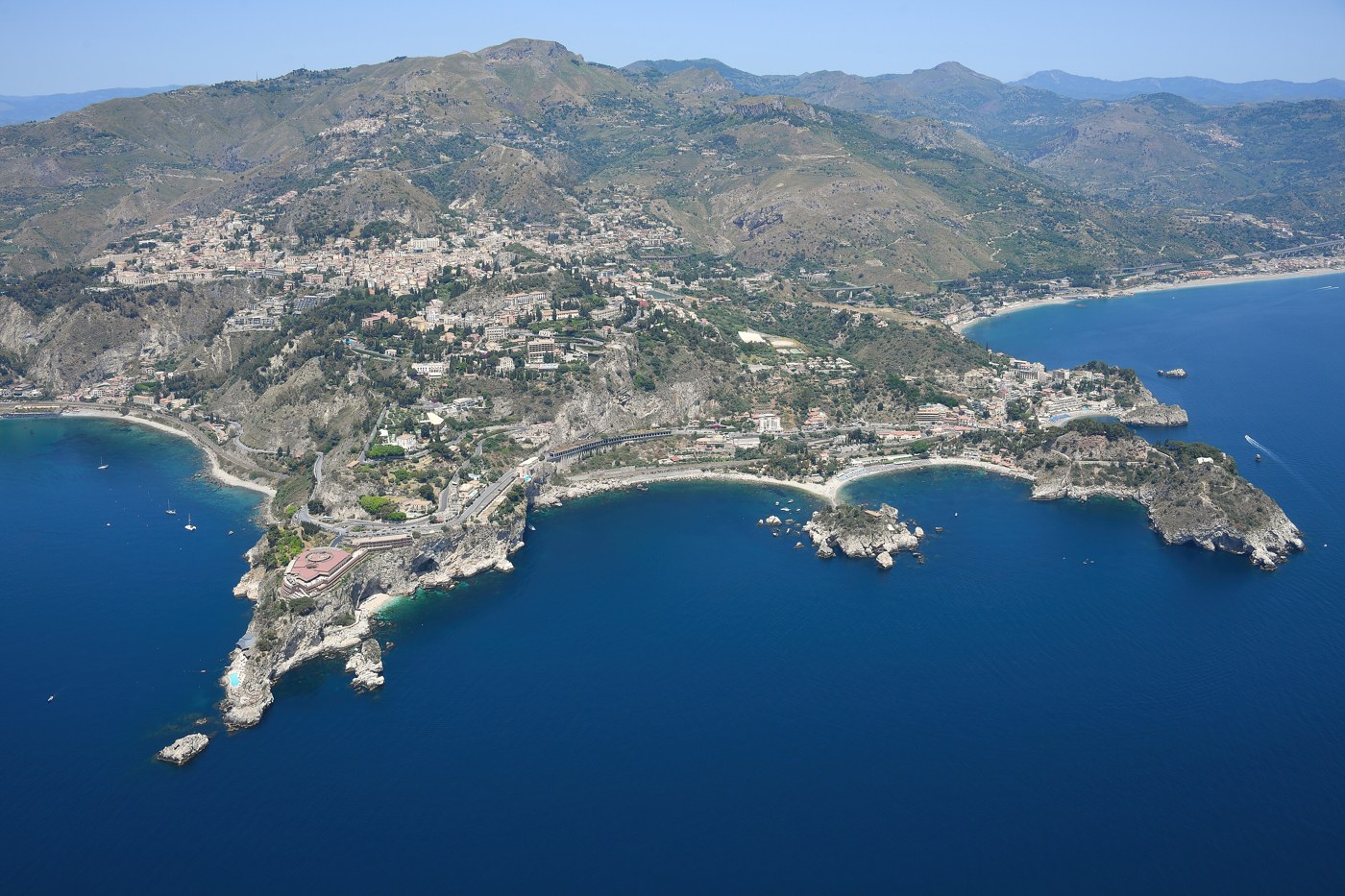 陶尔米纳海岸和山城
